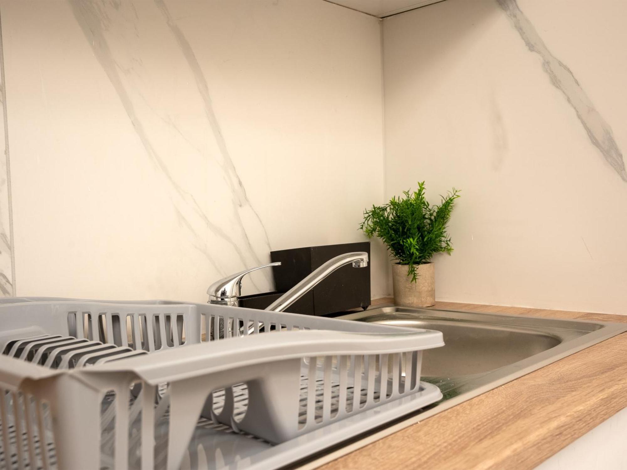 Serviceroom24 - Apartment 4 In Herten Wlan - Smart-Tv - 24-7 Check-In Und Kueche Экстерьер фото